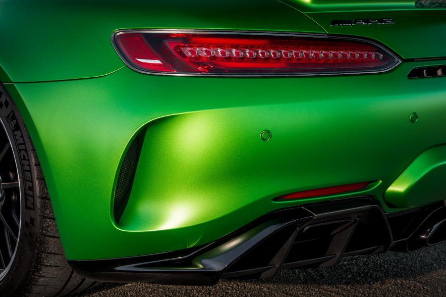 Детали экстерьера Mercedes-AMG GT R (C190) 2017 года  (NA) (фото 6 из 40)